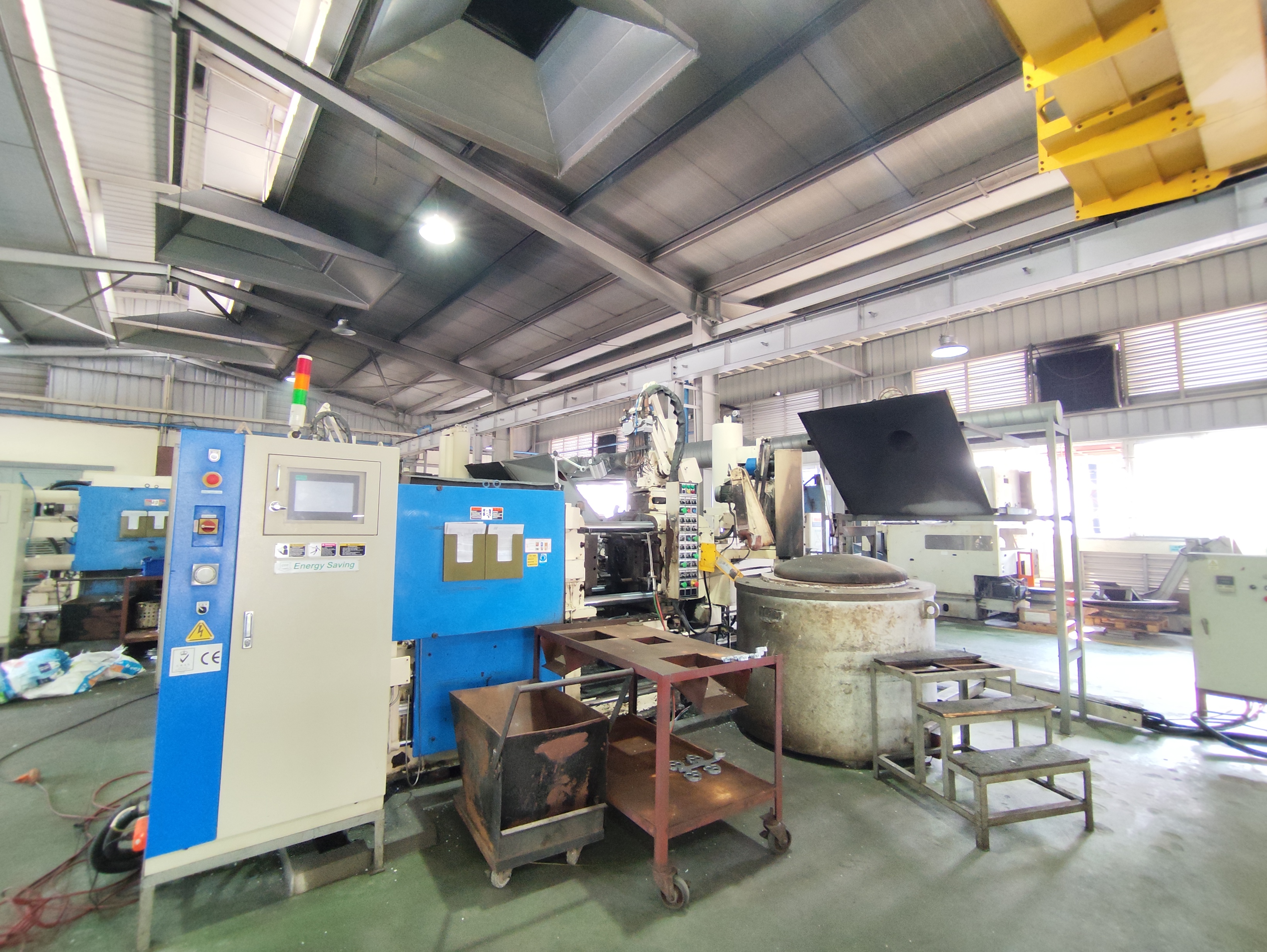 Die-casting machine 4